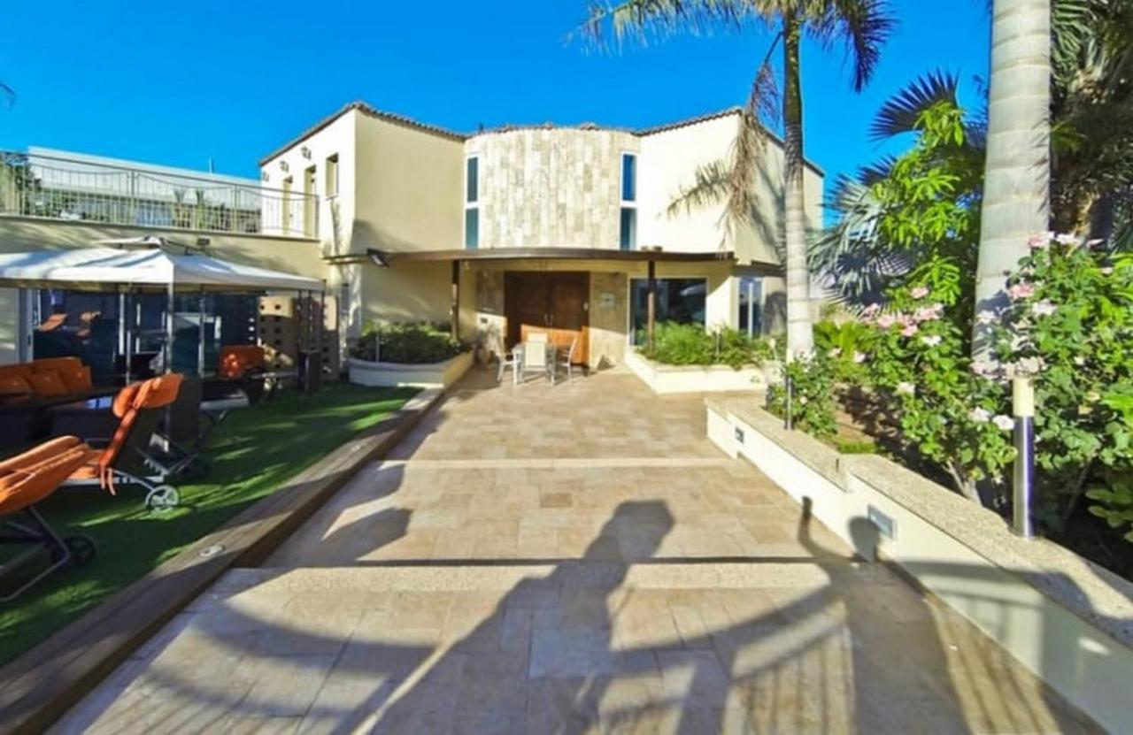 Villa Family Eilat With Heated Pool المظهر الخارجي الصورة