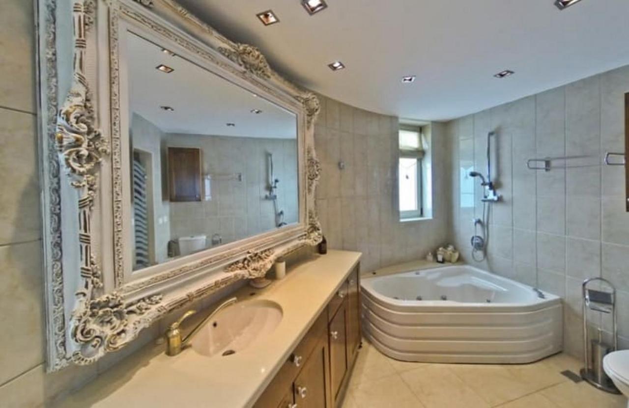 Villa Family Eilat With Heated Pool المظهر الخارجي الصورة